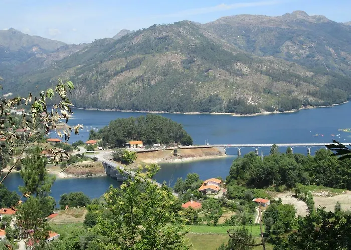Casa De Casarelhos - Alojamentos - Gerês *